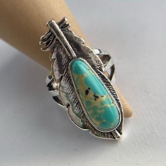 Boho Western Faux Turquoise Silver Tone Feather Ring